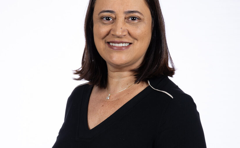 Mônica Cristina Oliveira Santos