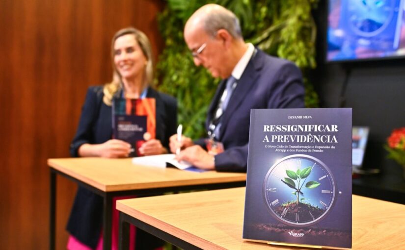 46º CBPP: Com olhar no futuro do setor, Devanir Silva lança obra para “Ressignificar a Previdência”